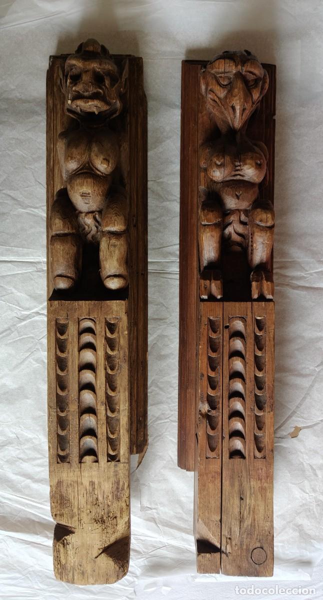 Arte: 2 GARGOLAS ANTIGUAS DE MADERA (ARTESONADO) / S. XVIII