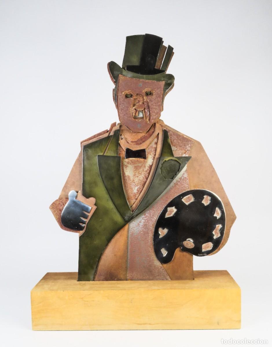 Arte: Escultura pintor con chistera y paleta bronce con p&aacute;tinas de colores Eduardo Arroyo finales siglo XX