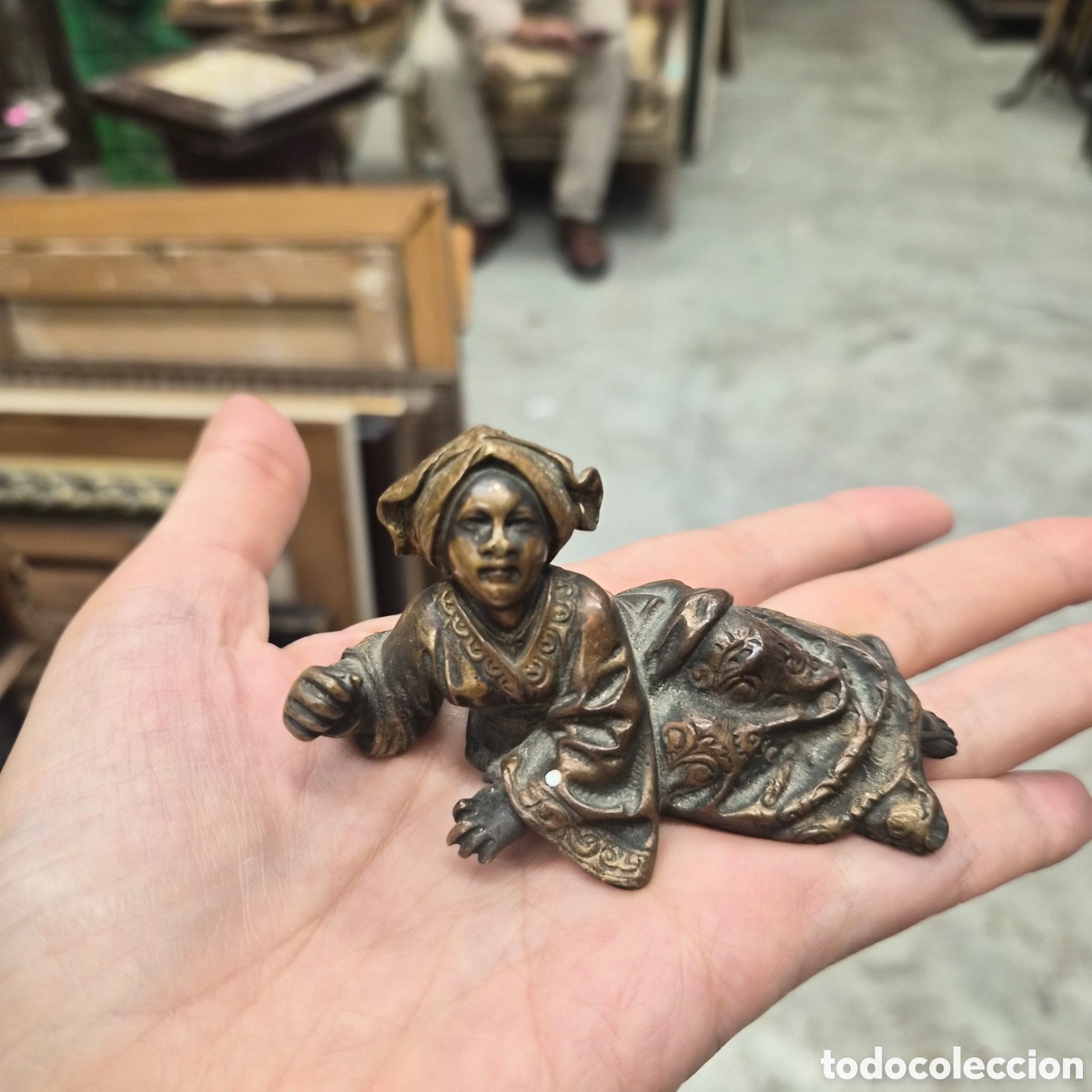 Arte: Figura en bronce de Viena 8 cm de largo miniatura austriaca