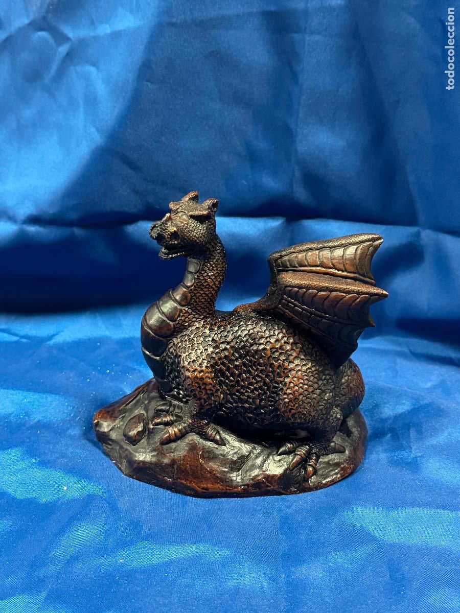 Arte: FANT&Aacute;STICA FIGURA VINTAGE DE DRAG&Oacute;N EN RECODO DE ROCA - FABRICADO EN RESINA