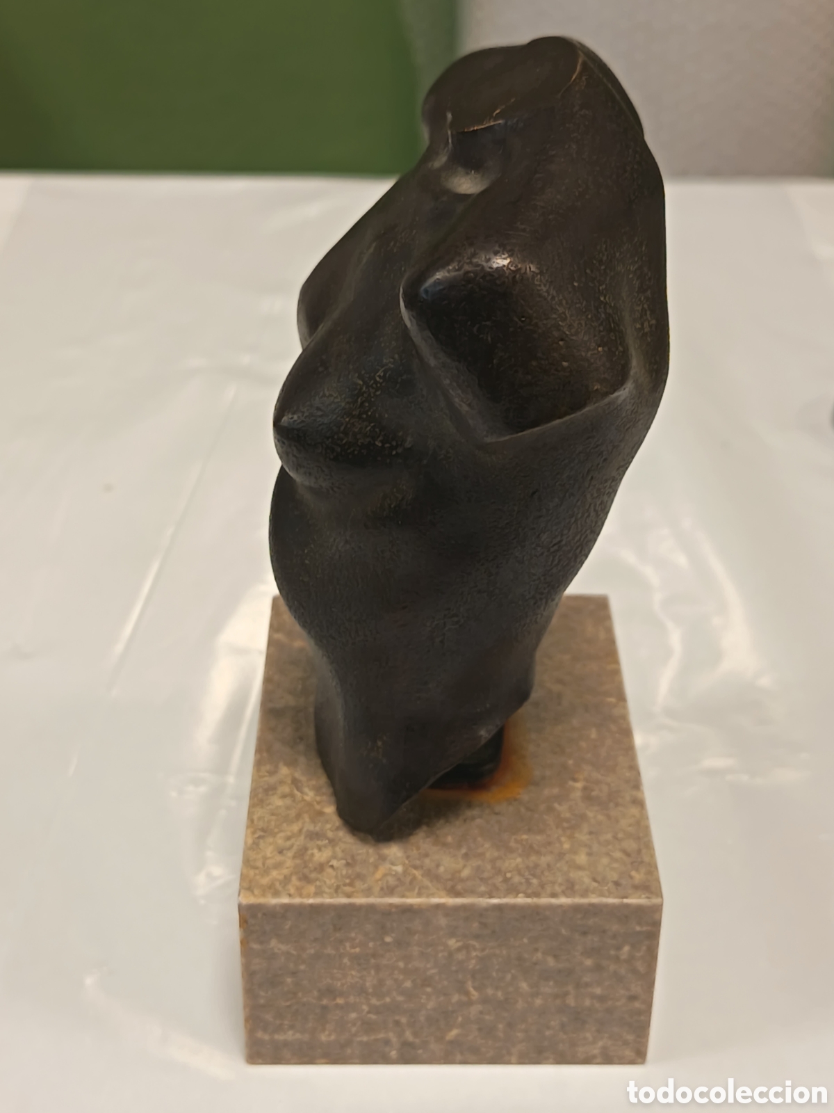 Arte: Busto de metal con base de m&aacute;rmol - Foto 2