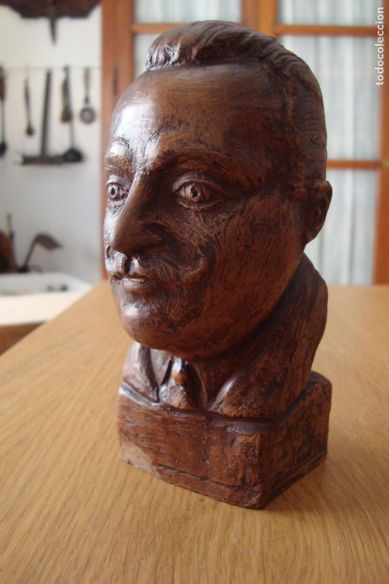 Arte: ANTIGUO BUSTO DE BARRO TERRACOTA PERSONAJE SIN IDENTIFICAR. FIRMA P P V 1948. ADQUIRIDO EN SEVILLA.