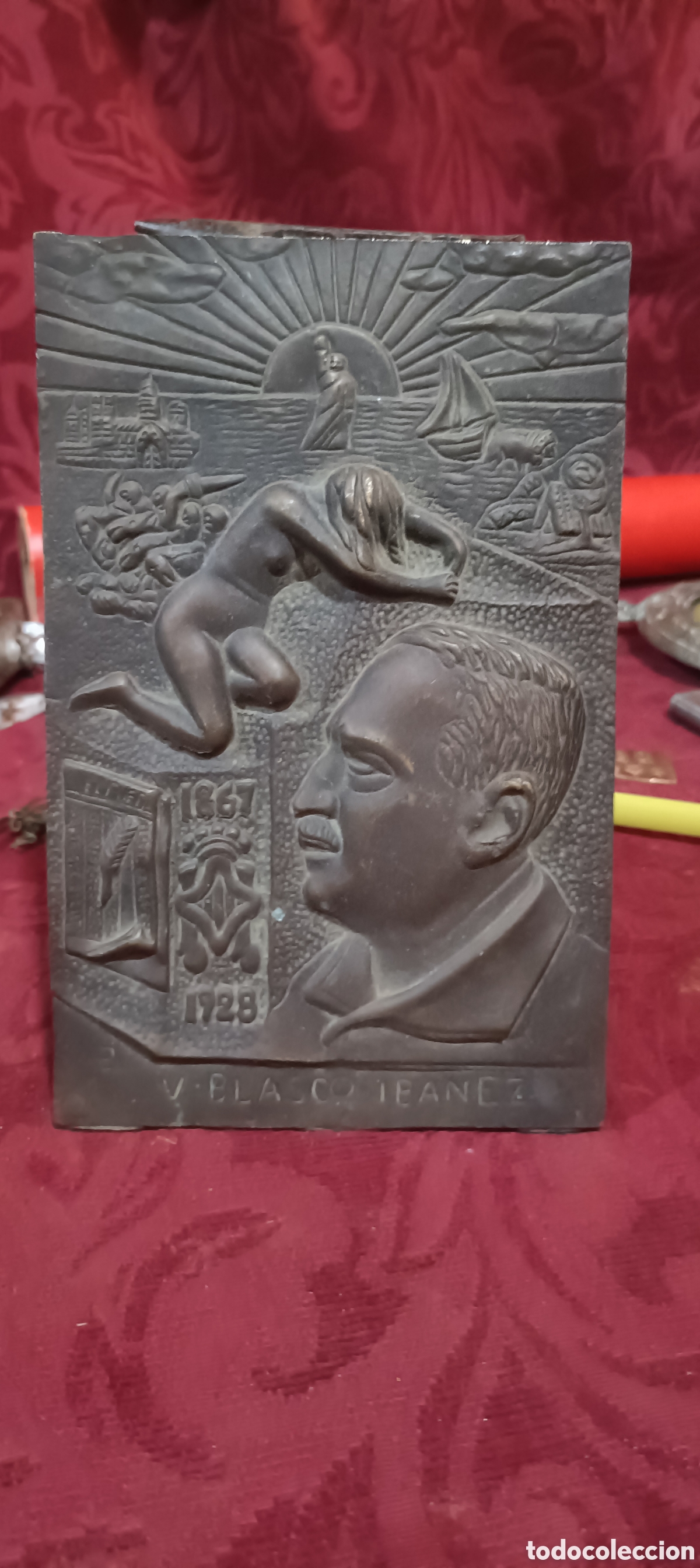 Arte: Antigua placa conmemorativa en bronce de Blasco Ib&aacute;&ntilde;ez 1928