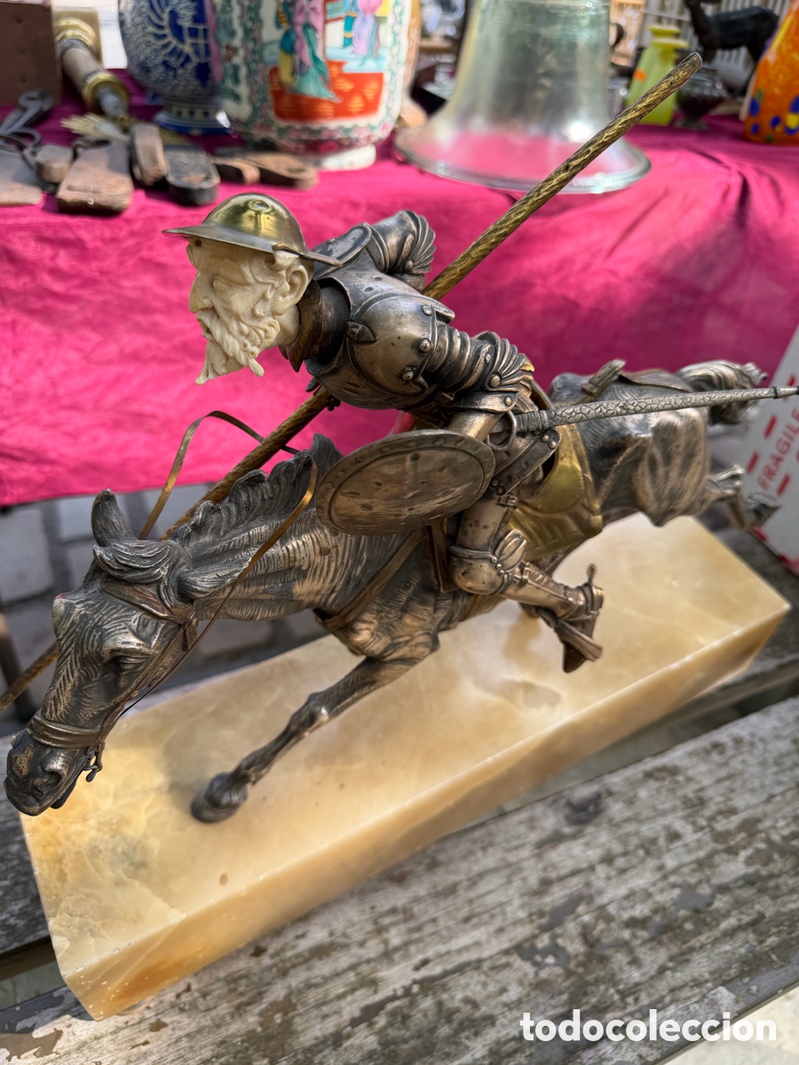 Arte: DON QUIJOTE DE LA MANCHA - ESCULTURA CRISOELEFANTINA -BRONCE DORADO,Y MARFIL