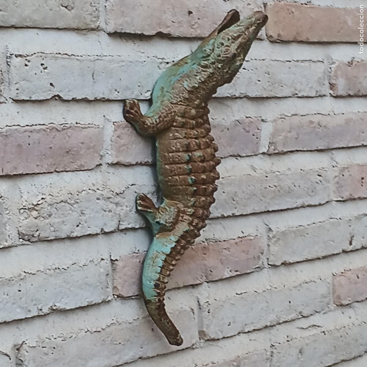 Arte: 3 ) ESCULTURA ANTIGUA DE COCODRILO EN BRONCE.