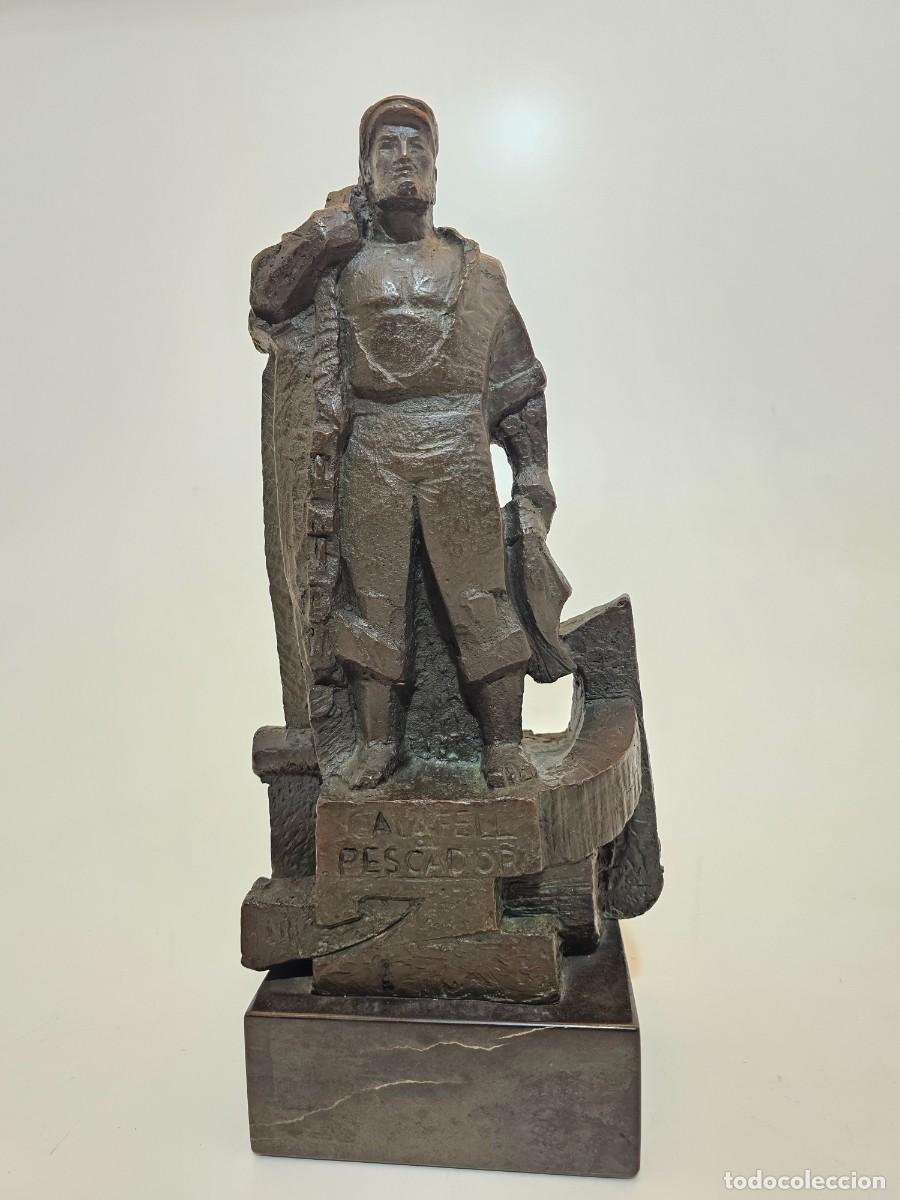 Arte: FRANCESC CARULLA, (1927-2025), BRONCE CALAFELL PESCADOR, (33X17X12), (8.561gr)