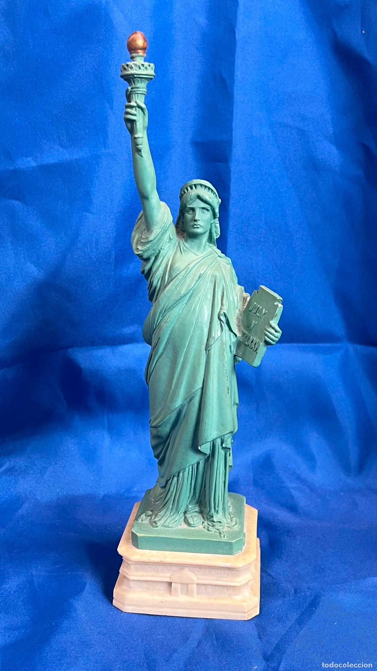 Arte: ESTATUA DE LA LIBERTAD DE COLECCI&Oacute;N VINTAGE - FIRMADA WANG JIDA '84 - MARCA COLBAR 1991 (MADE IN U.S