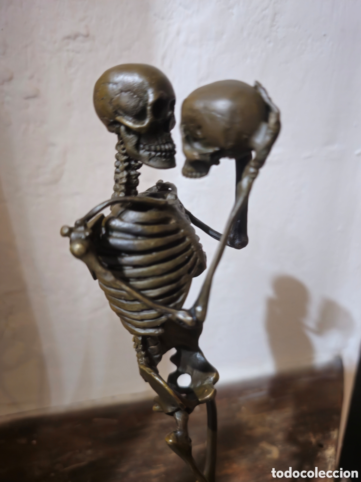 Arte: Gran Esqueleto de Bronce con Calavera 32CM Hecho a Mano - Bronce, M&aacute;rmol