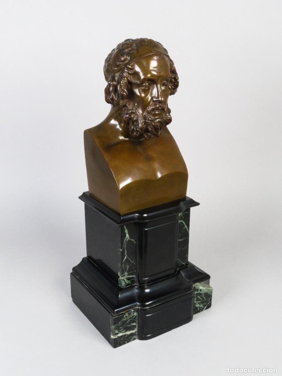 Arte: Homero busto en bronce patinado sobre base de m&aacute;rmol siglo XIX