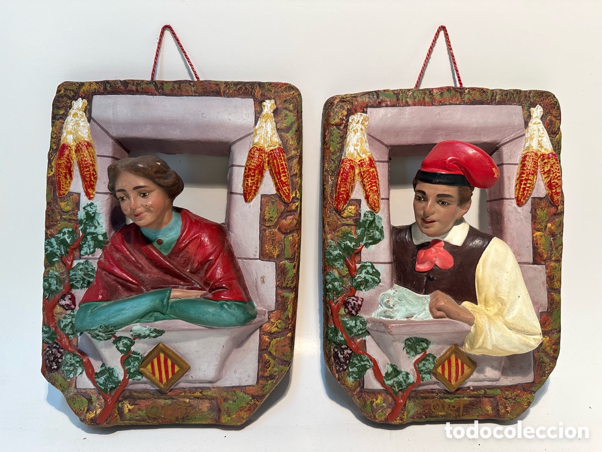 Arte: PRECIOSA PAREJA PLAFONES DE TERRACOTA ATRIBUIBLES A IGNASI BUXO, OLOT.