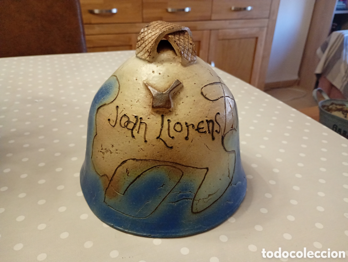Arte: Joan Llorens &iquest; Joan Gardy Artigas , amic Joan Mir&oacute;? Campana de cer&agrave;mica, Terracota. Porr&oacute;