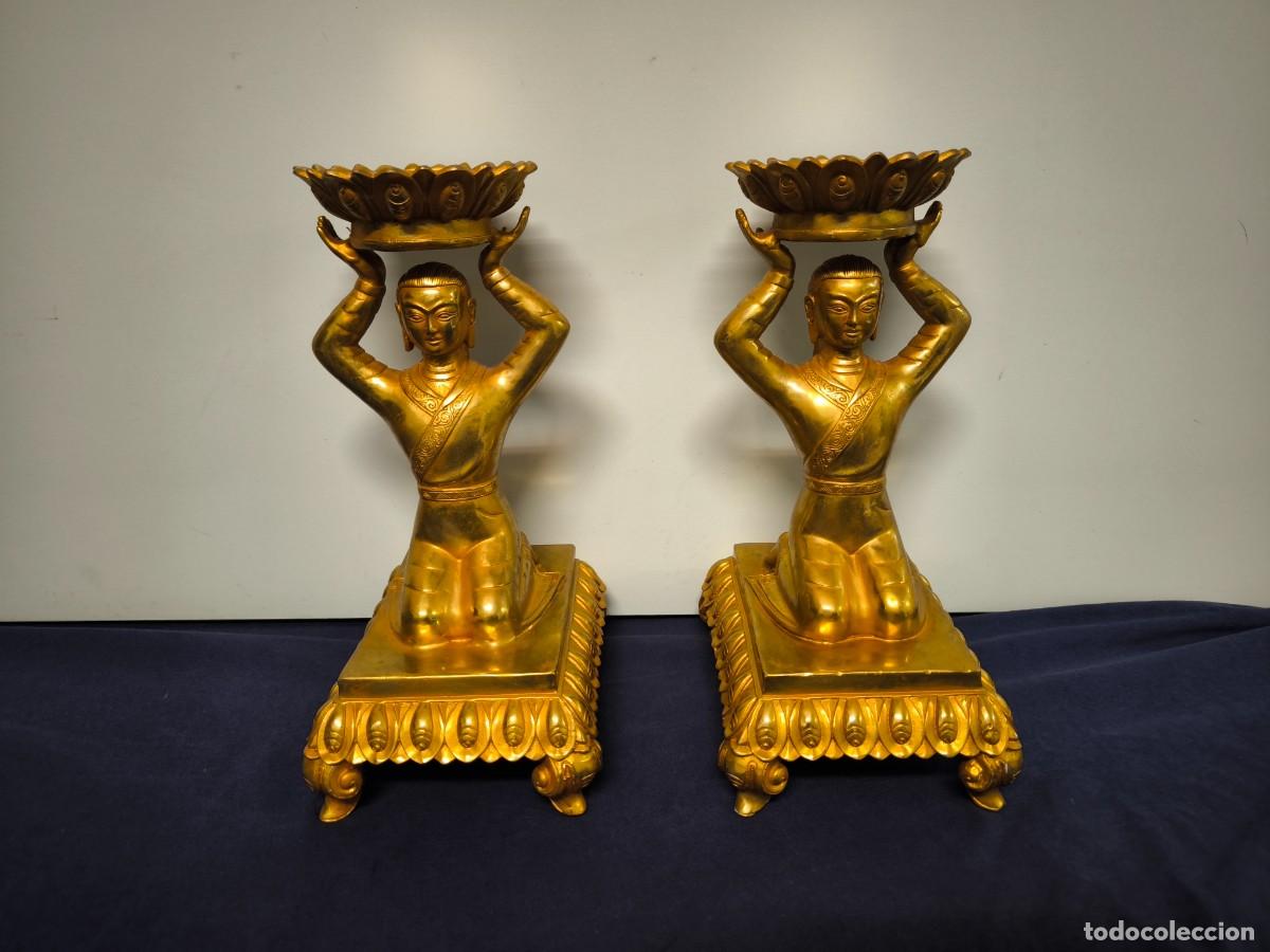 Arte: PAREJA DE MONJES TIBETANOS EN BRONCE DORADO