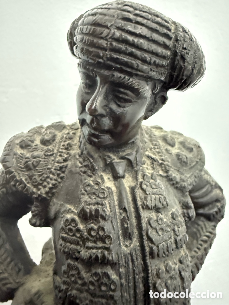 Arte: Torero Banderillero. Toros. Escultura bronce