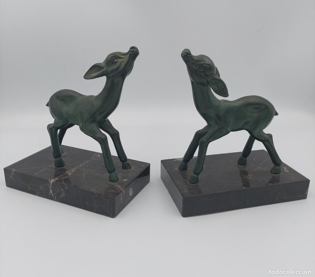 Arte: Pareja de sujetalibros bronce y marmol ciervos Art Deco