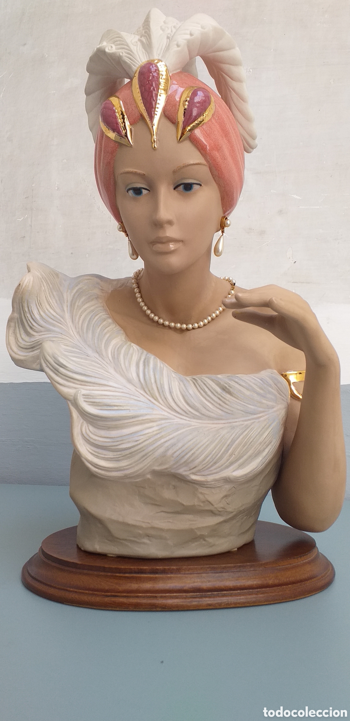 Arte: Busto Dama con Turbante. Nadal. Espa&ntilde;a