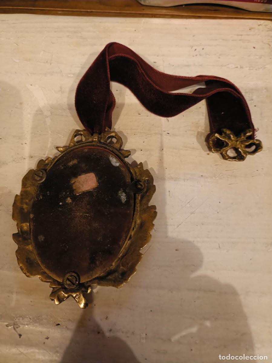 Arte: ANTIGUO MARCO PORTAFOTOS DE BRONCE.