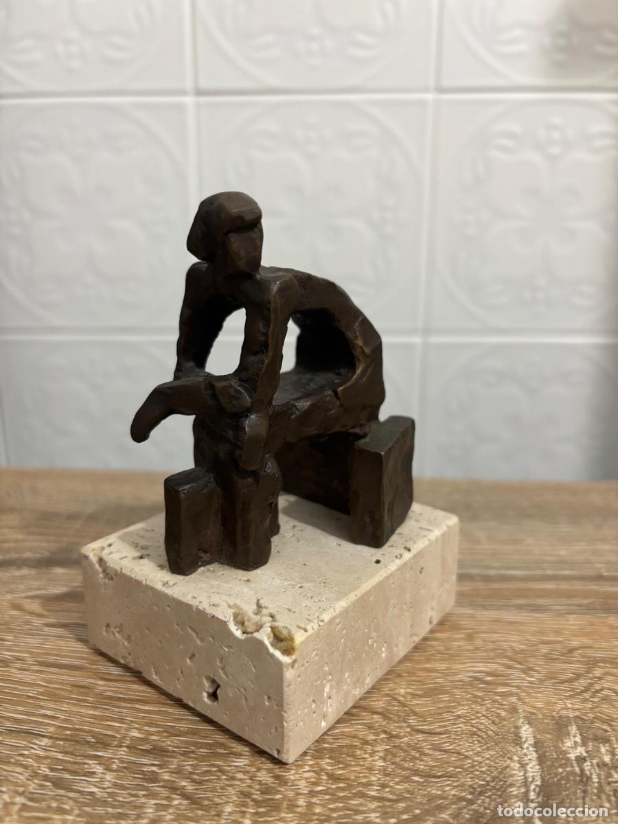 Arte: Escultura de Bronce &rdquo;Espera del Pasajero&rdquo; - Emilio Velilla Ubago
