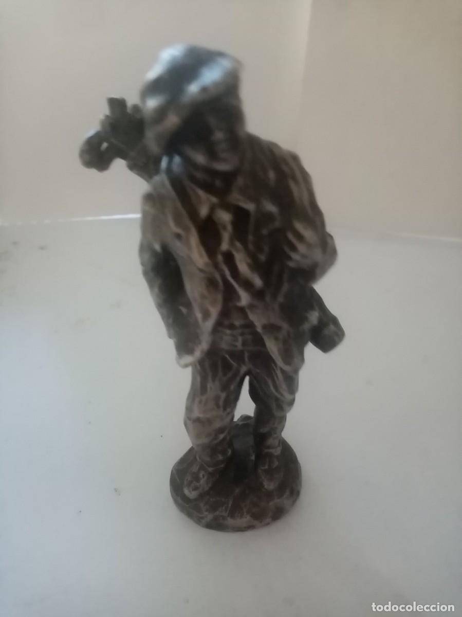Arte: ESCULTURA EN BRONCE JUGADOR DE GOL MEDIDA 24 CM