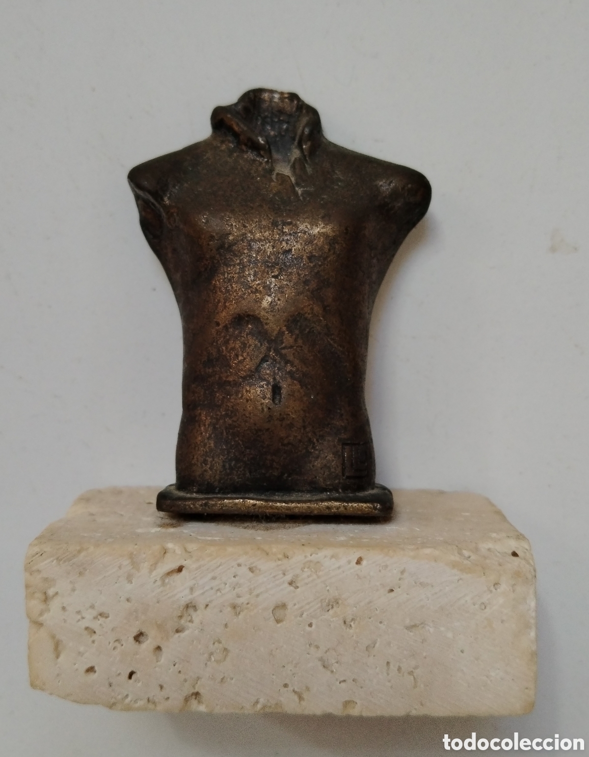 Arte: Llu&iacute;s Llongueras. Escultura en bronce firmada.