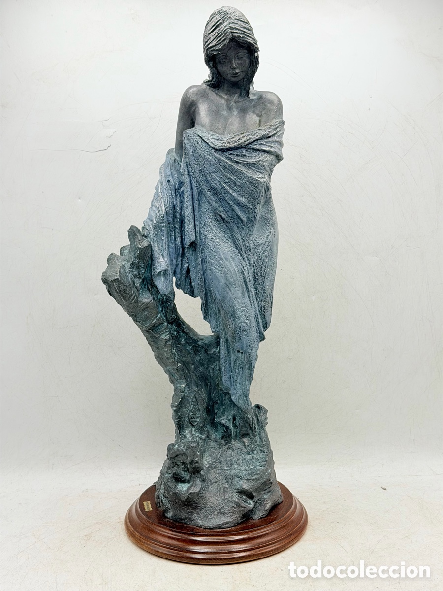 Arte: Escultura de Dama en Base de Madera - Foto 2
