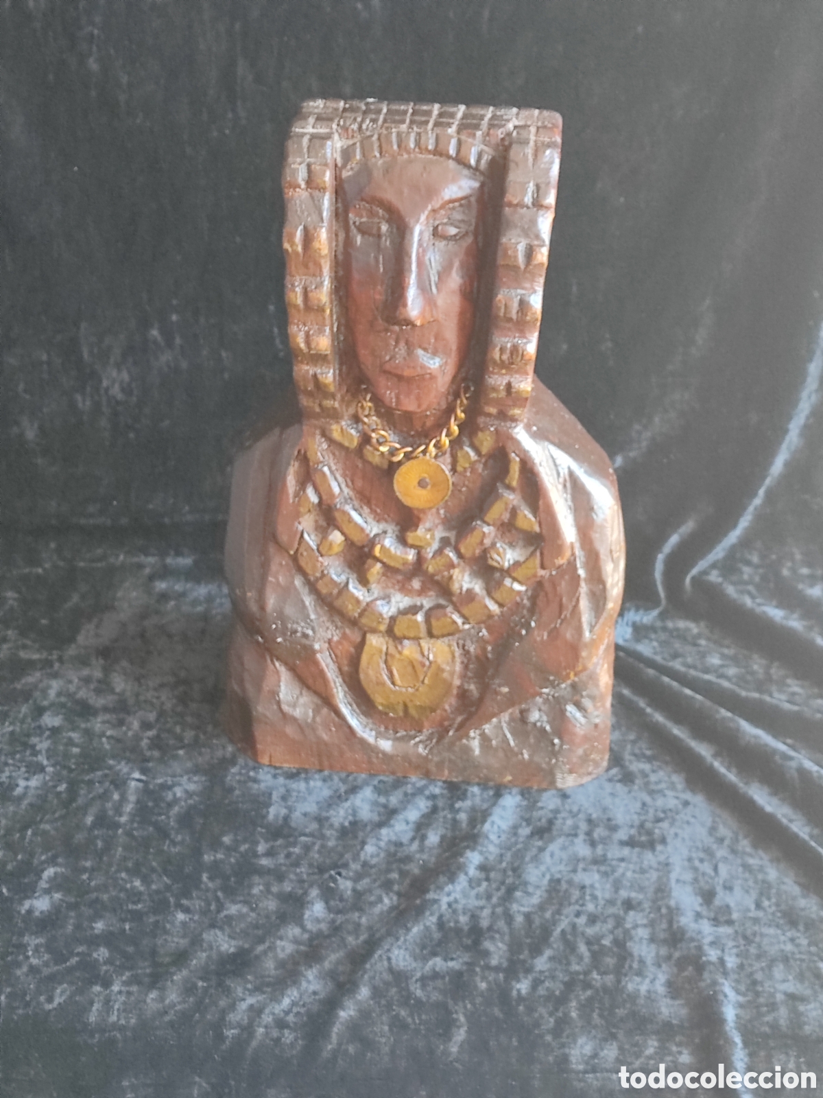 Arte: Antigua talla de madera maciza la dama de Elche