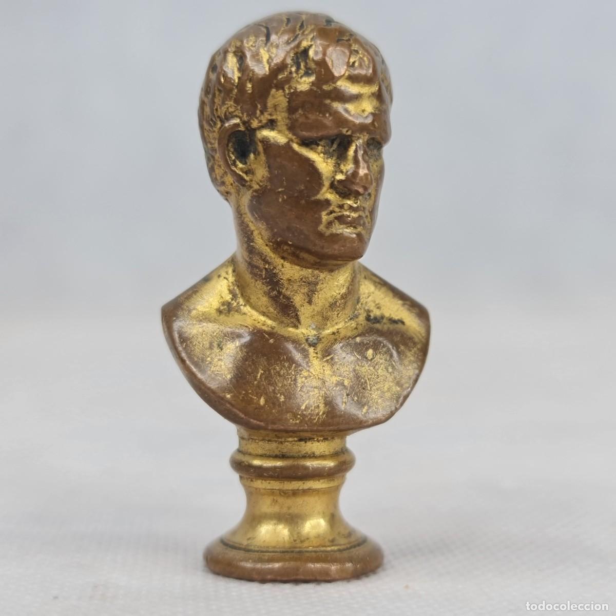 Arte: Antiguo mini busto romano en bronce dorado - F. BARBEDIENNE (S. XIX) - Augusto / Julio C&eacute;sar - 5,5 c