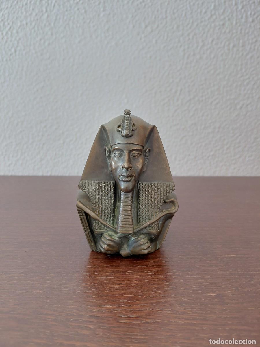 Arte: Busto del fara&oacute;n Akhenat&oacute;n