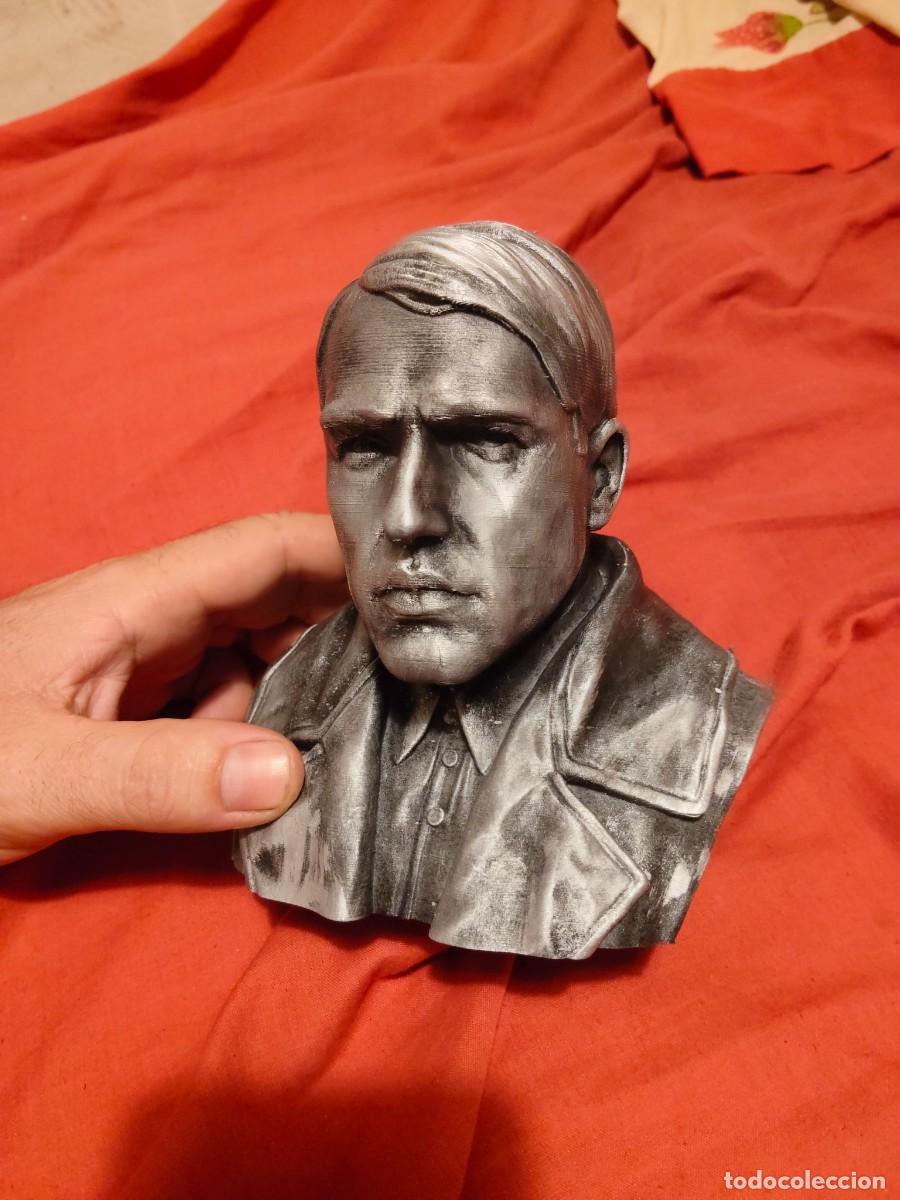 Arte: Busto de Ramiro Ledesma - Foto 9