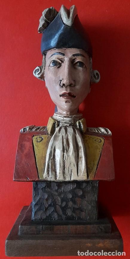 Arte: Busto antiguo soldado madera. Talla de 1957.