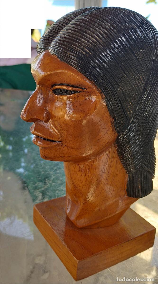 Arte: TALLA EN MADERA CABEZA DE INDIO MIDE 22 CM DE ALTO POR 9/9 EN LA BASE