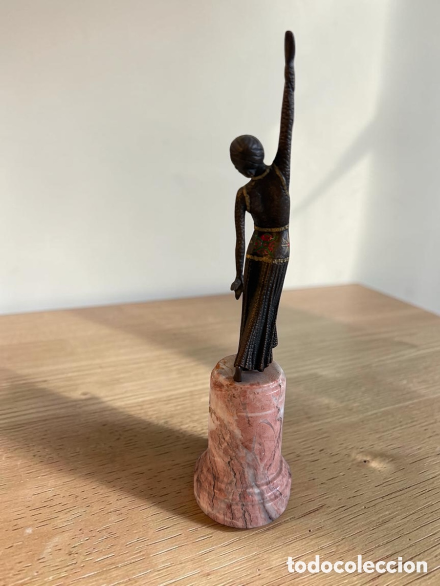 Arte: Figura art dec&oacute; Carrit
