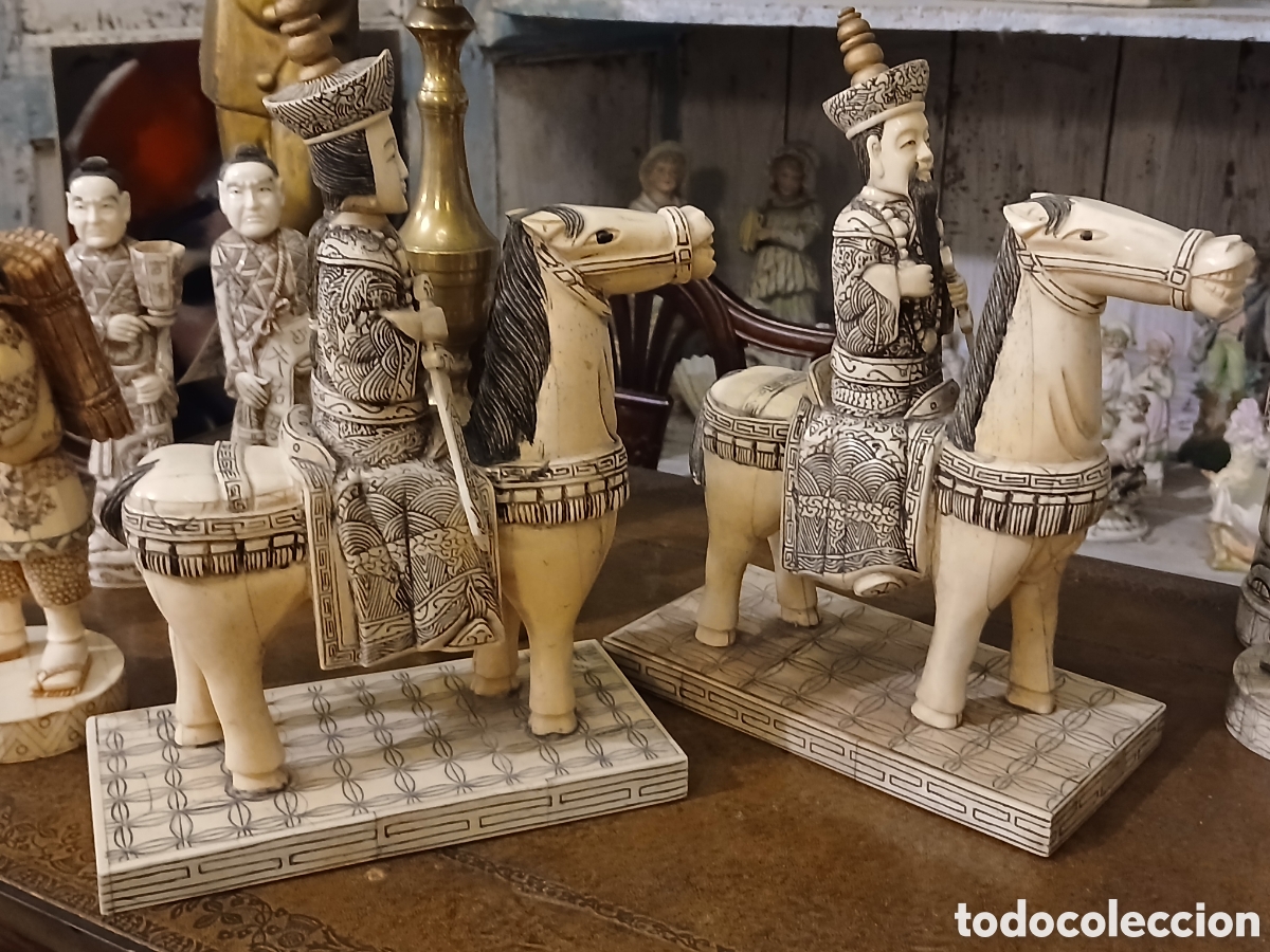 Arte: PROMO TIEMPO LIMITADO Pareja tallas hueso (no marfil) emperadores a caballo