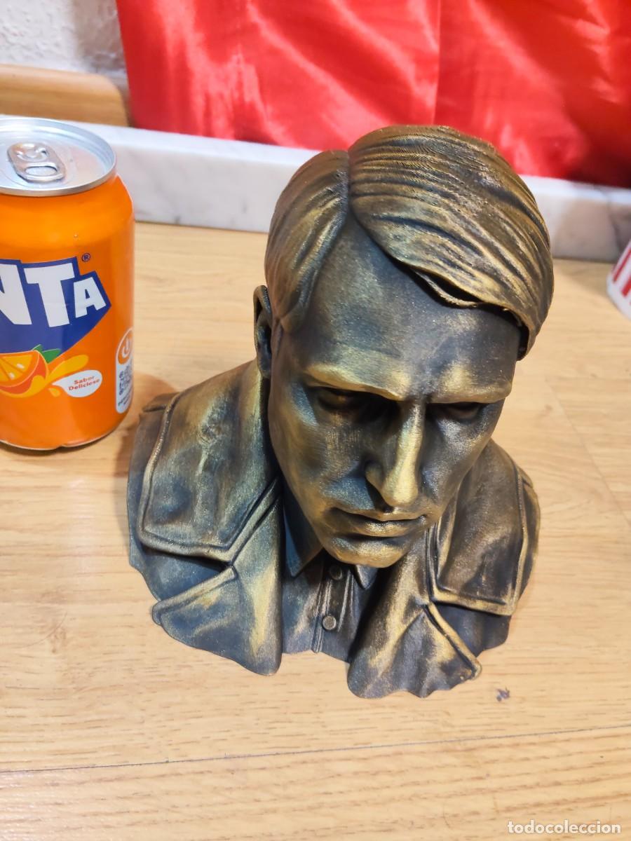 Arte: Busto de Ramiro Ledesma Ramos - Foto 7