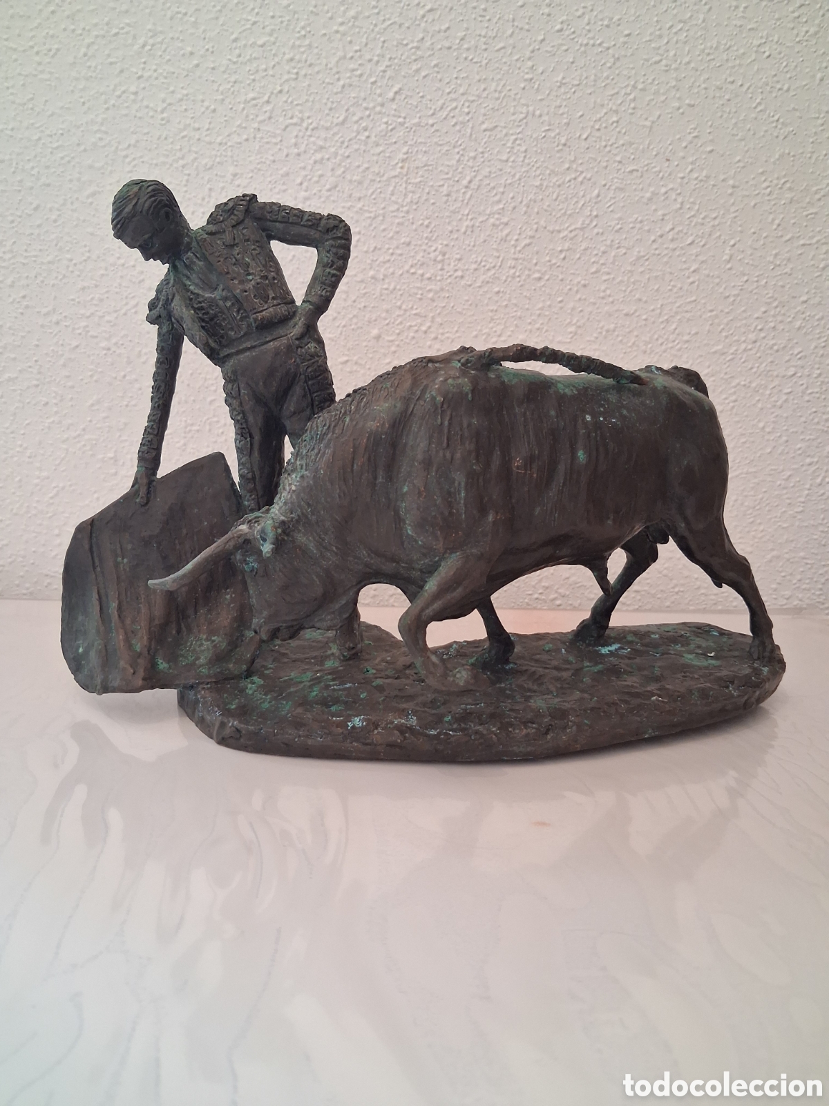 Arte: escultura en bronce macizo firmada P. Villalba