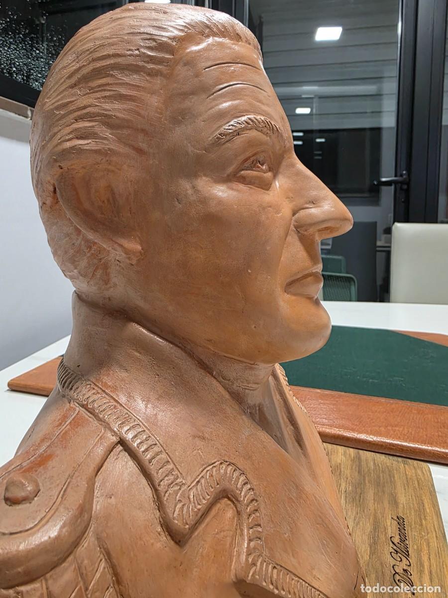 Arte: Busto de Francisco de Miranda - Foto 2