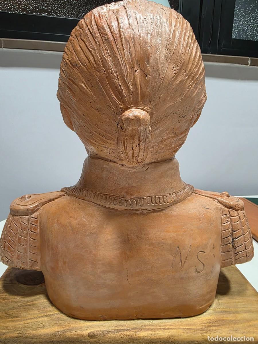 Arte: Busto de Francisco de Miranda - Foto 3