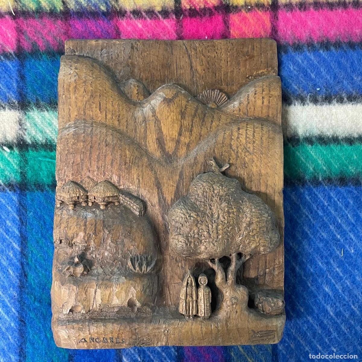 Arte: Relieve en madera tallada del artista gallego Eiravella (Jos&eacute; Otero Garc&iacute;a, 1934-2019)