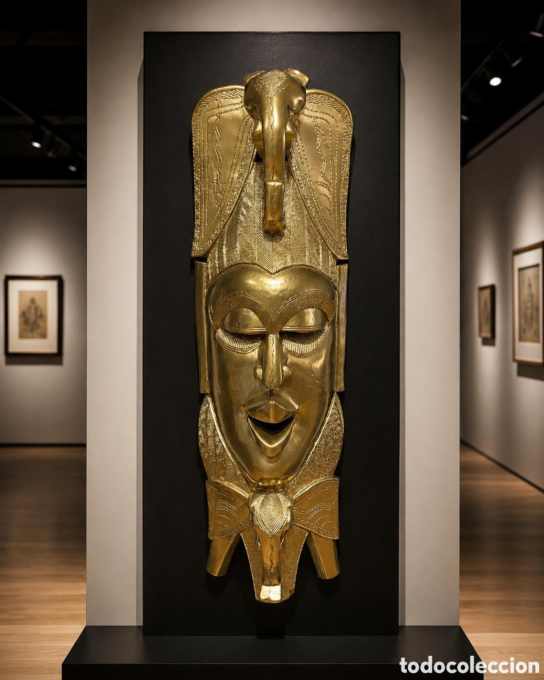 Arte: Escultura madera maciza oro cromado