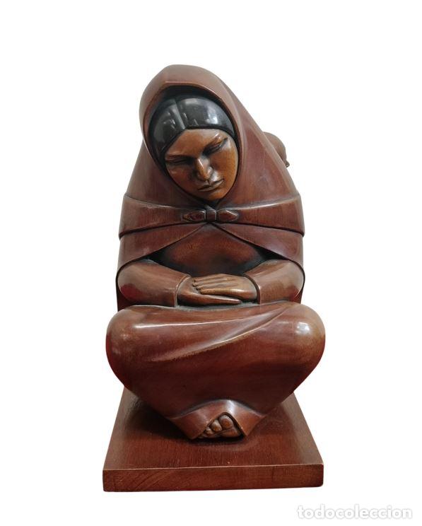 Arte: MATERNIDAD IND&Iacute;GENA. TALLA EN MADERA. AM&Eacute;RICA DEL SUR. SIGLO XX-XXI.