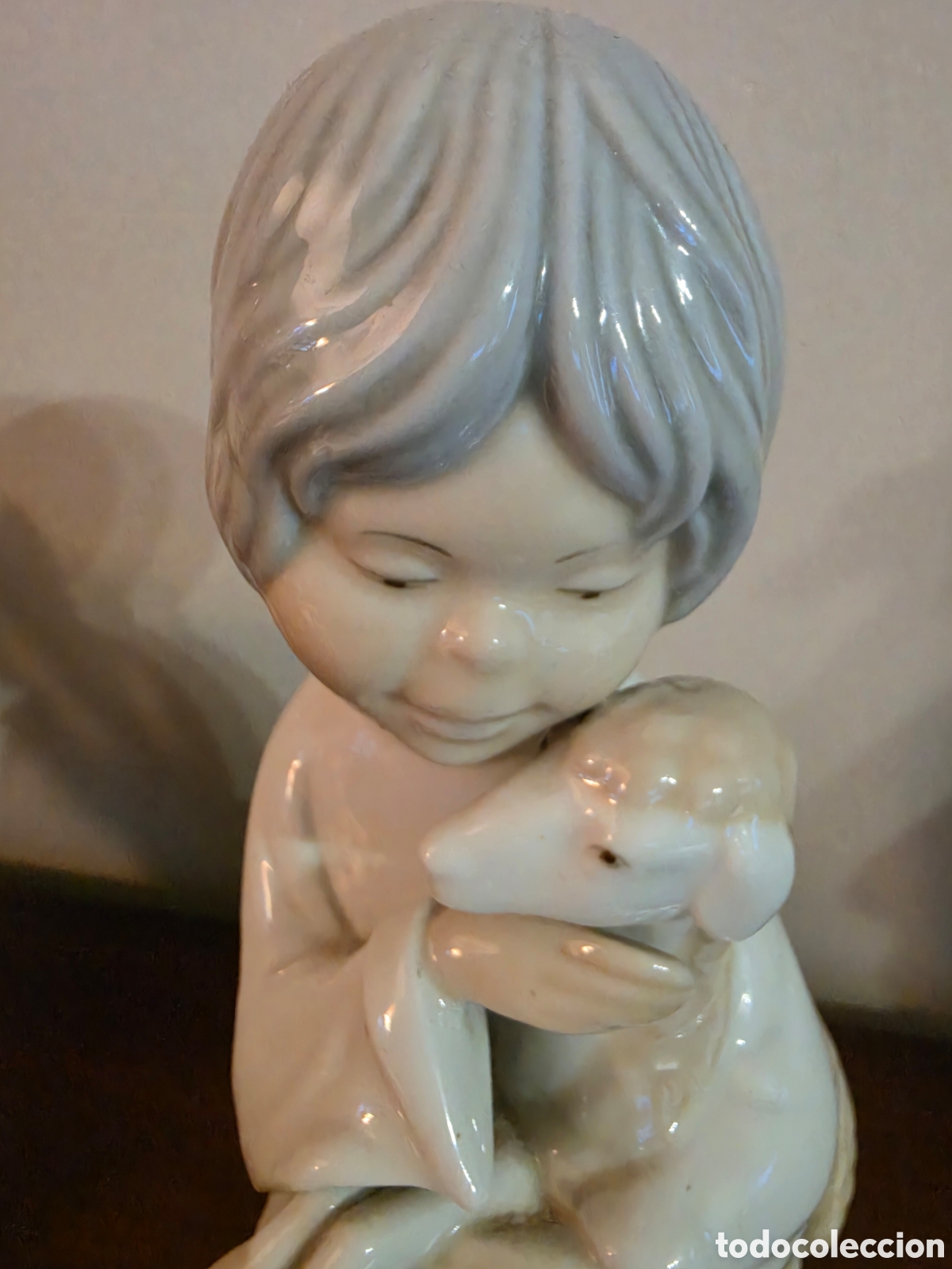 Arte: ​Preciosa Figura de Porcelana Miquel Requena - Ni&ntilde;o Pastor con Cordero - Valencia