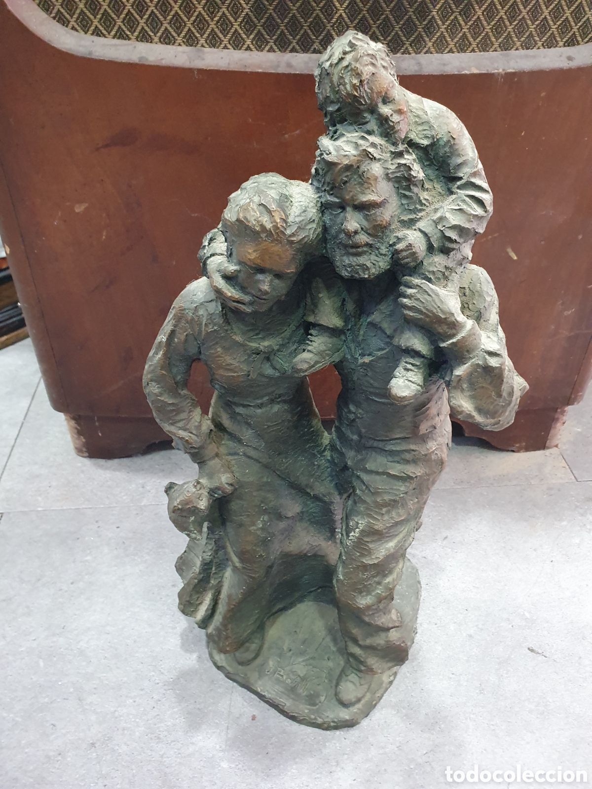 Arte: SALIDA 0.01&euro;. Escultura Familia de Josep Bofill. (L40)