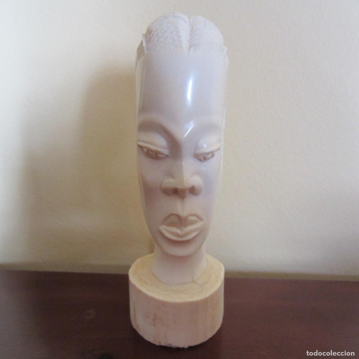 Arte: figura de marfil busto de mujer africana