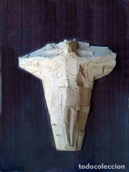 Arte: Figura de cruz de pared de dise&ntilde;o