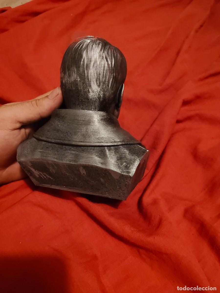 Arte: Busto de Ramiro Ledesma - Foto 5