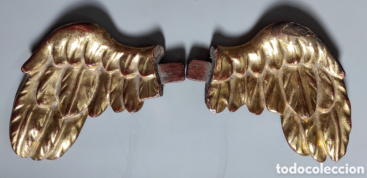 Arte: Pareja de alas en oro fino para Angelito. Siglo XVIII.