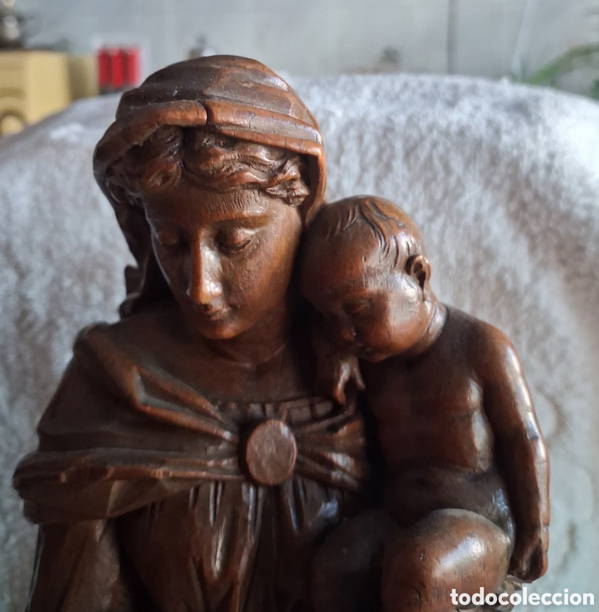 Arte: Virgen tallada en madera noble - Foto 2