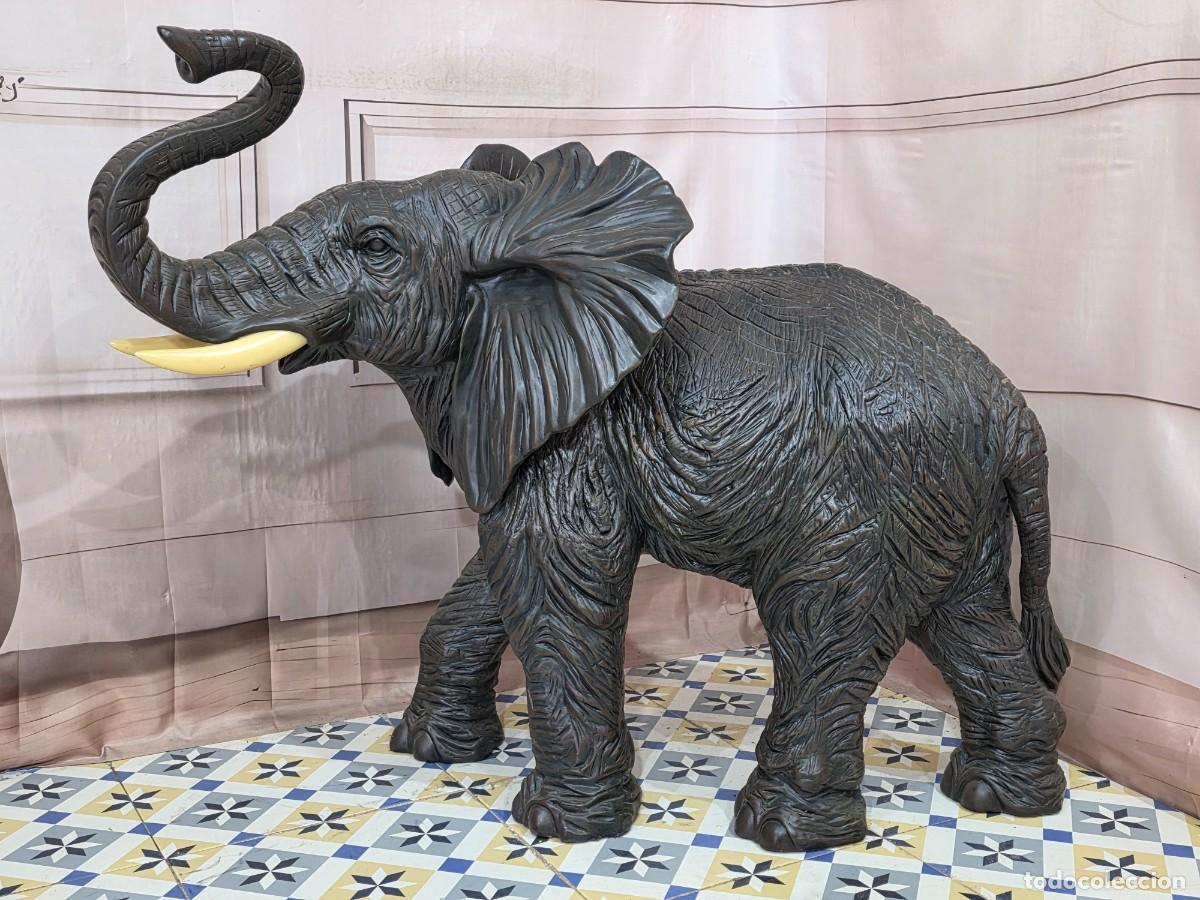 Arte: Figura decorativa de elefante grande