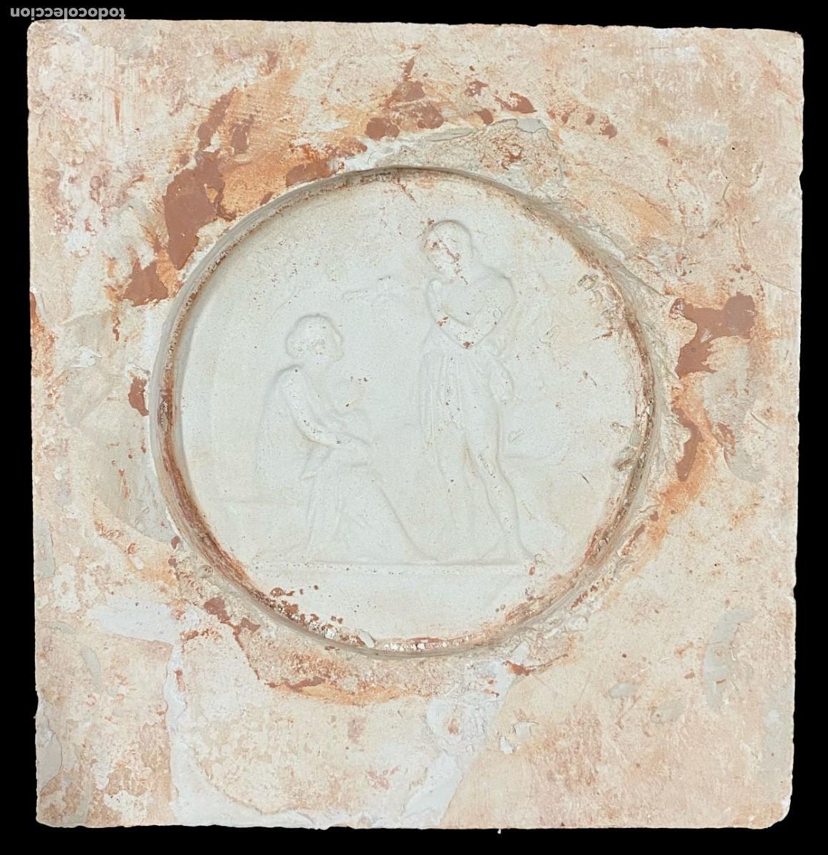 Arte: Antiguo molde de escayola para hacer barro, porcelana o terracota. Medall&oacute;n con escena mitol&oacute;gica.