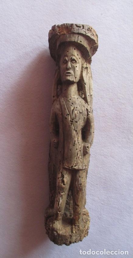 Arte: TALLA DE MADERA - BAJO RELIEVE SOBRE TRONCO
