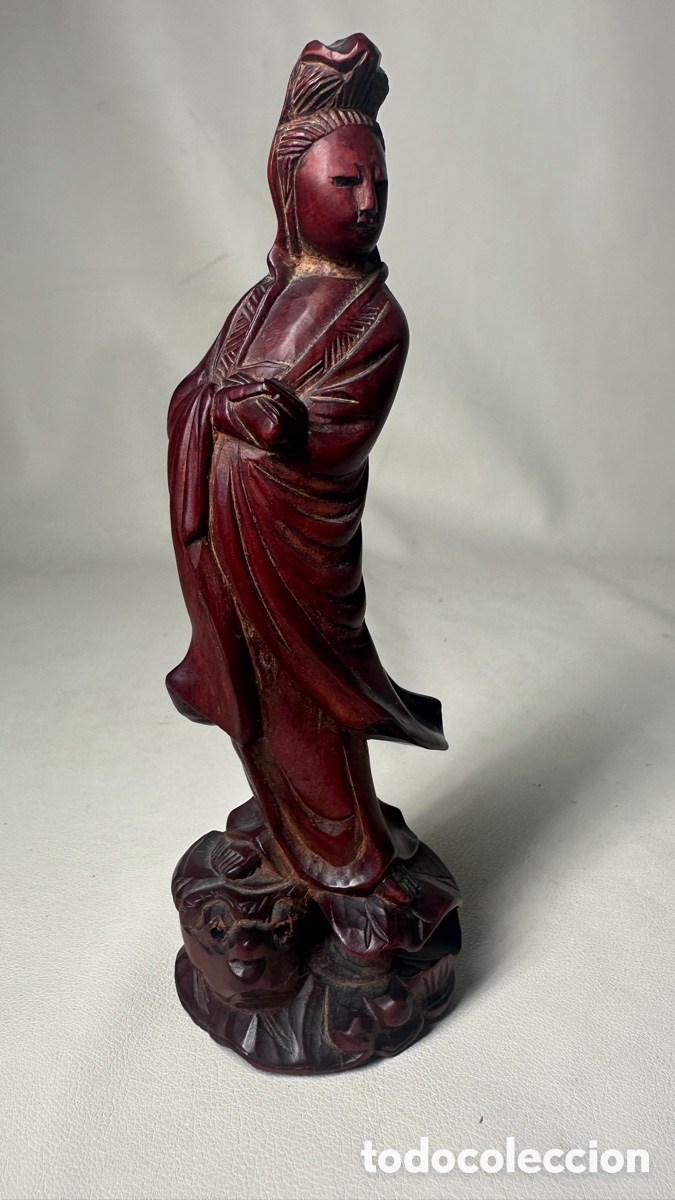 Arte: Talla de madera asi&aacute;tica Guanyin